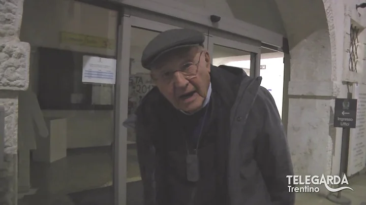 TAMANINI PORTA IL BIDONE IN MUNICIPIO
