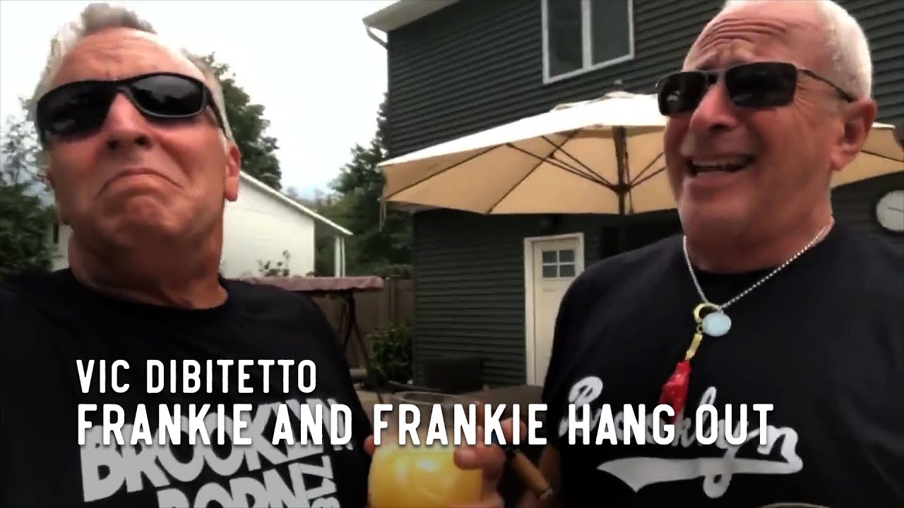 Frankie and Frankie hang out - YouTube