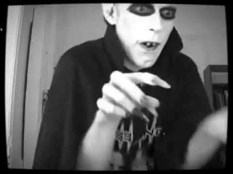 nosferatu voguing but it's old (you can tell from the aging)