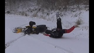 グロム　スタッドレスタイヤ　雪遊び