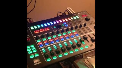 Roland MX-1 in Button Saver Mode (Demo Mode)