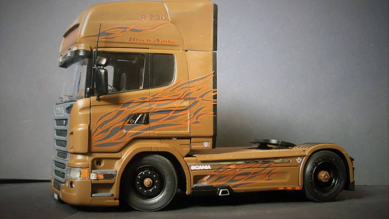1/24イタレリ　Scania R730 \"Black Amber\" ITALERI 3897 SCANIA R730 “BLACK AMBER” SHOW TRUCK MODEL KIT