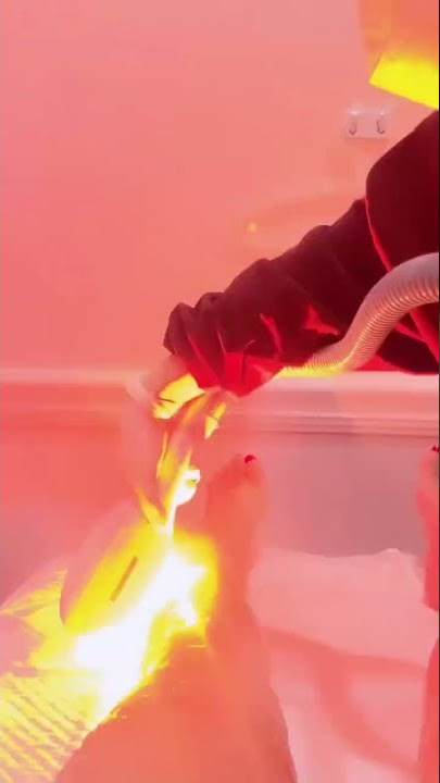 SIVA APRILIA : PERAWATAN MENICURE PEDICURE DI SALON, LASER MENGHILANGKAN BULU KAKI DAN KETIAK