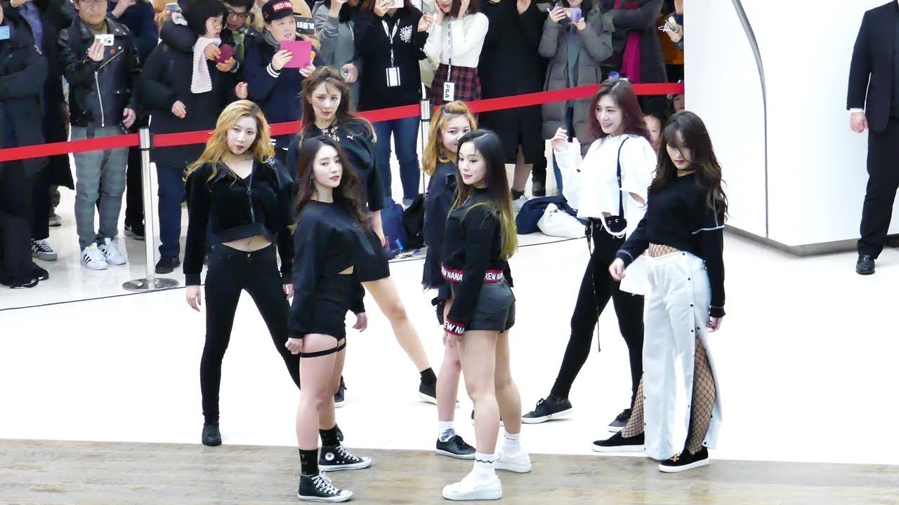 [18.02.10] 드림캐쳐 (DREAMCATCHER) - 날아올라 (Fly high) 코엑스몰 버스킹 직캠 4K Fancam