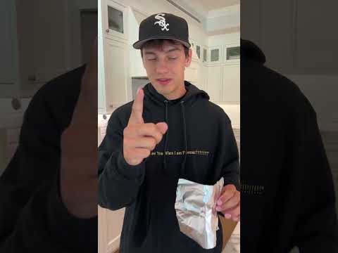 I M A MAGICIAN Shorts