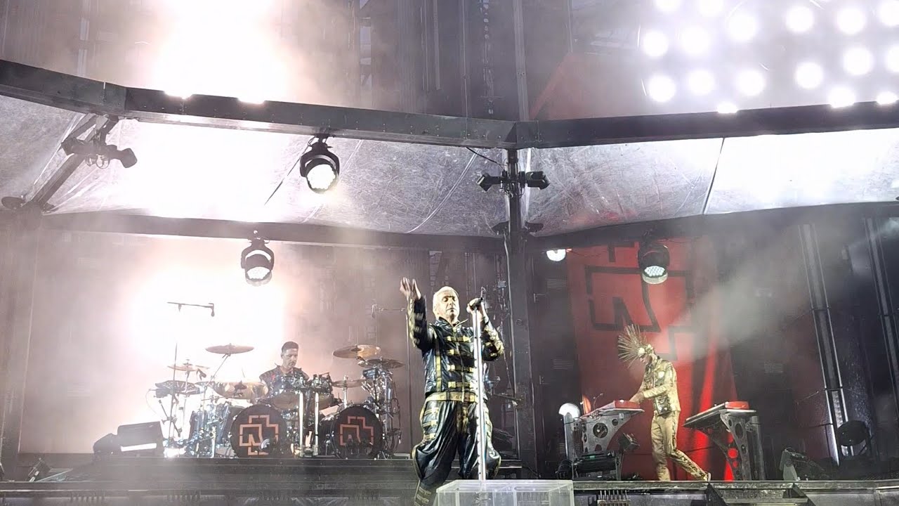 Rammstein - Links 2 3 4 - Live Atenas Grecia - 30/05/24 - YouTube