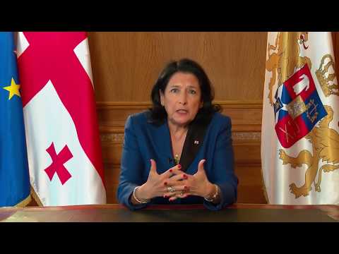 \"ვერ მივალ ეკლესიაში, ვერ მივალ აღდგომის წირვაზე, პრეზიდენტი უნდა იყოს სამაგალითო\"