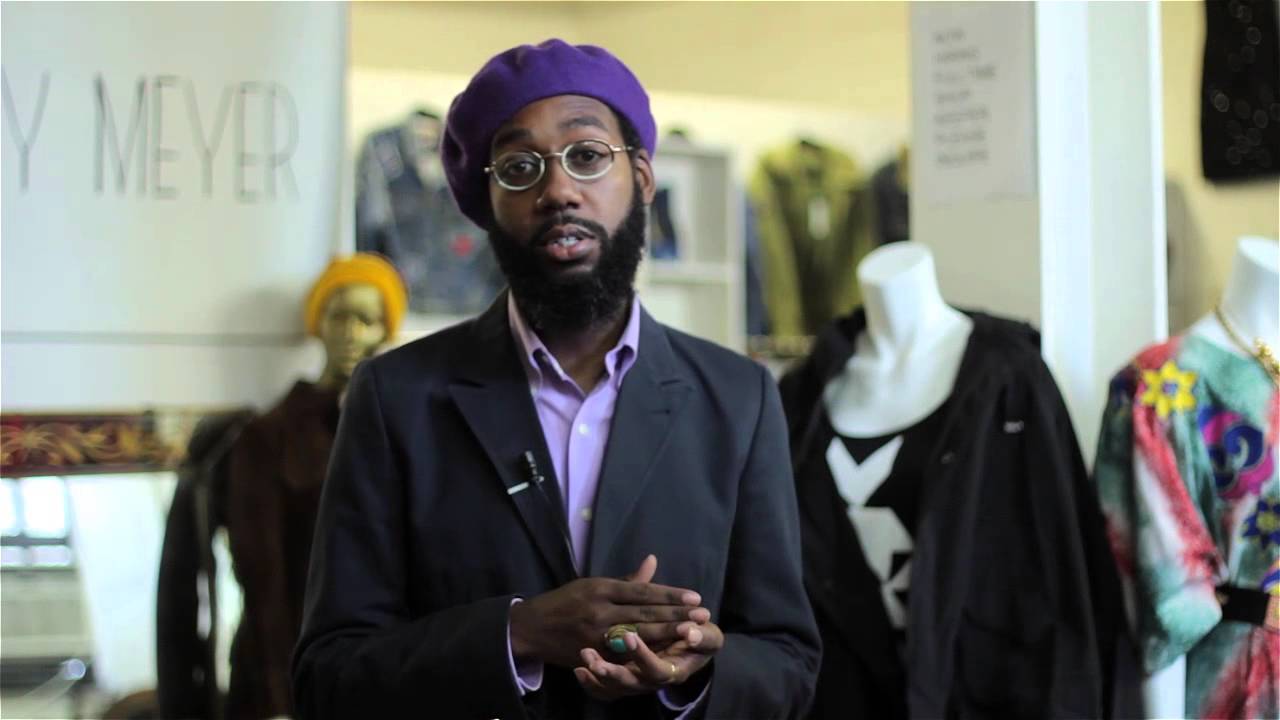 How Do Stylists Dress to Work for a Fashion Show? : Jeans, Belts, & Men