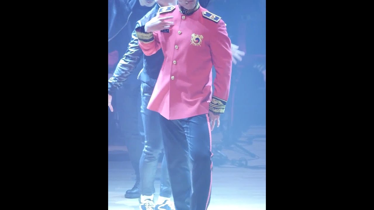 161216 동방신기 (TVXQ) 왜 Why (Keep Your Head Down) [유노윤호] Yunho solo Ver.직캠 Fancam (군악대 송년연주회) by Mera