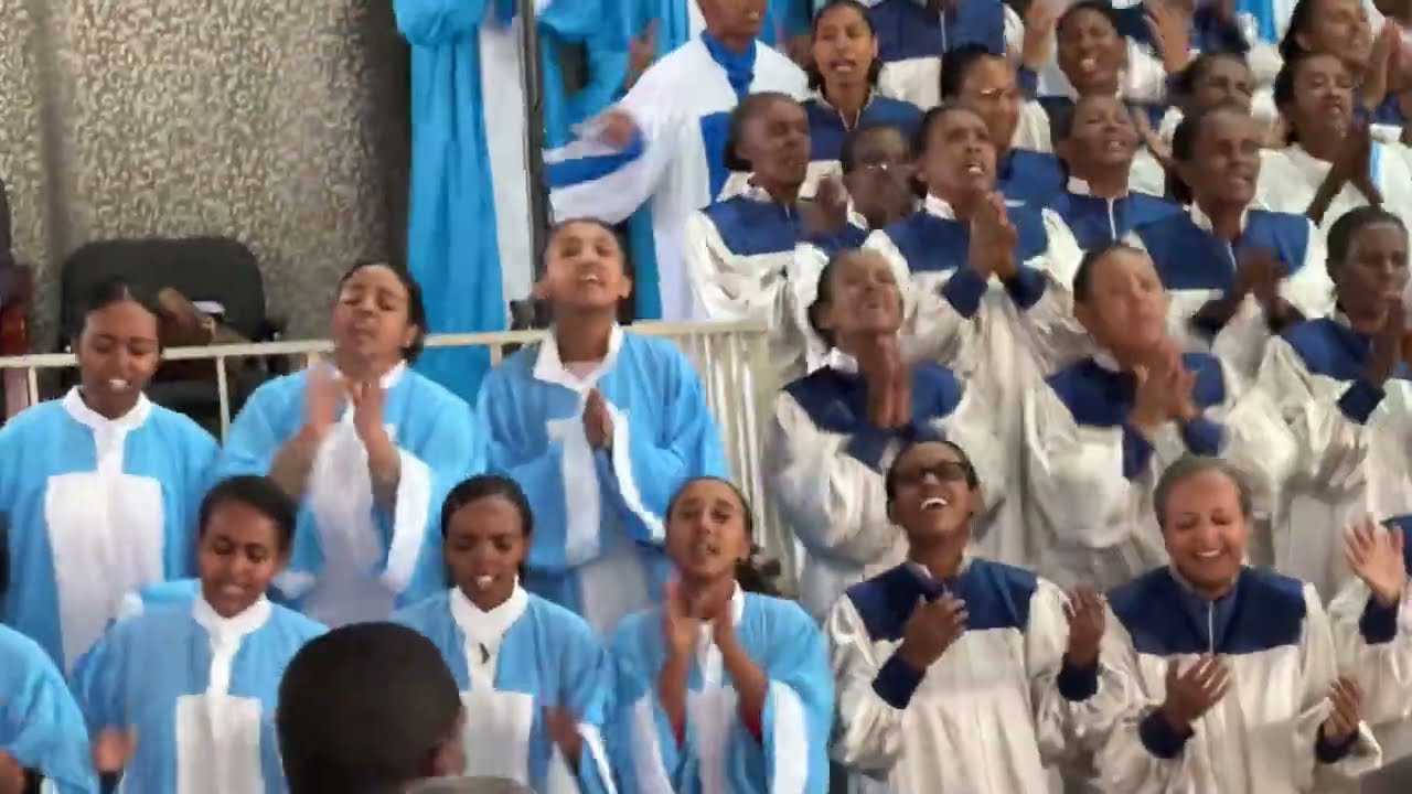 መገዛት ክብሬ ነው - Dire Dawa Mass Choir at the Dire Dawa Apostolic Church of Ethiopia