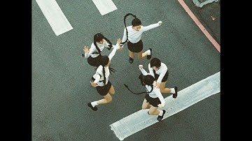 magnetic but the instrumental is delayed by 7 seconds | (ILLIT)