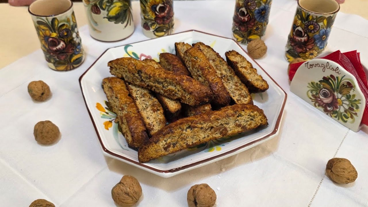 BAFFI del GRAN SASSO - BISCOTTI da INZUPPO con FICHI SECCHI e NOCI