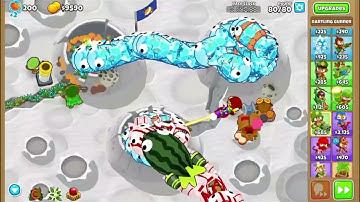 Moon landing race (btd6)