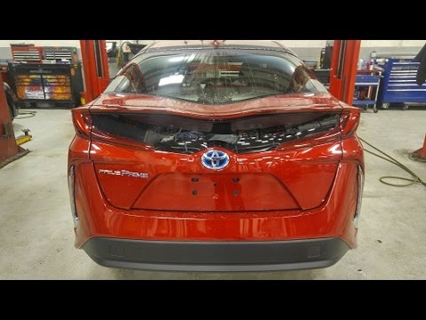 &rsquo;17 Prius PRIME Hybrid Over & Under View!