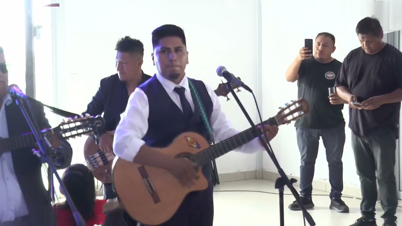 ECOS DE LA PUNA − Mamita