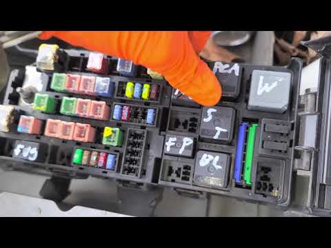 2005 Ford Freestyle Air Conditioning Fuses Ac Relay Youtube