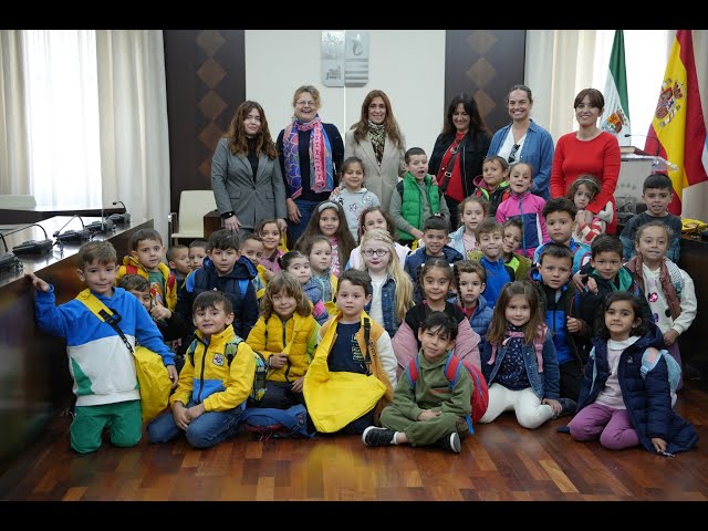 ▶ 41 alumnos del CEIP Santiago Apóstol visitan el Ayuntamiento.