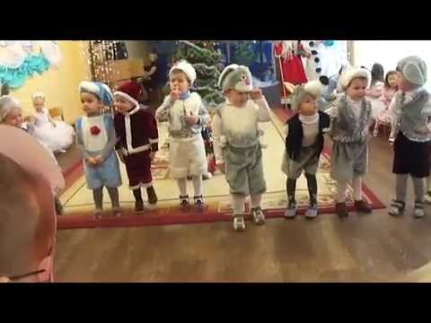 Прикол утренника - ребенок отжег перед родителями! Дети на утреннике