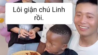 #6 Lôi con nay hiểu tiếng việt nhiều nên đã giận chú Linh khi chú Linh dám kể xấu Lôi.