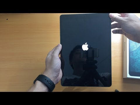 Apple iPad Pro 10.5 Space Grey 512GB, Apple Pencil, and Smart Keyboard - Unboxing (Philippines)