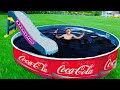 Experiment Coca cola and Mentos in the Pool