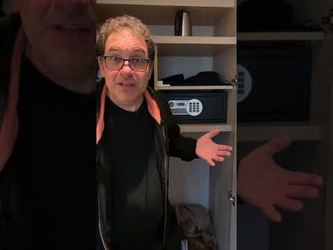 Kevin Mitnick - Five Star Hotel Safe Security (?)