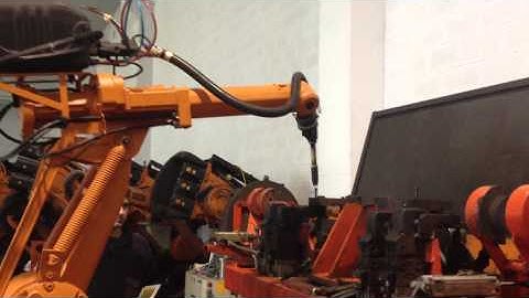 Used ABB 1400M97A Arc Welding Robot w/control S4C Positioner IRBP at www.eurobots.net