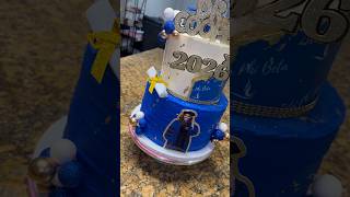 Celebrity 2-tier Graduation Cake 👩🏾‍🎓 Fort Worth, Texas 📍🔥 #graduationcake #zetaphibeta #abitemunch Wealth