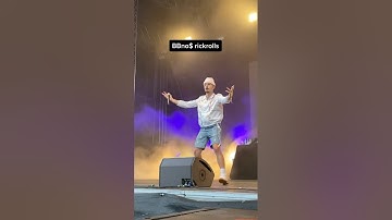 audience got rick roll’d