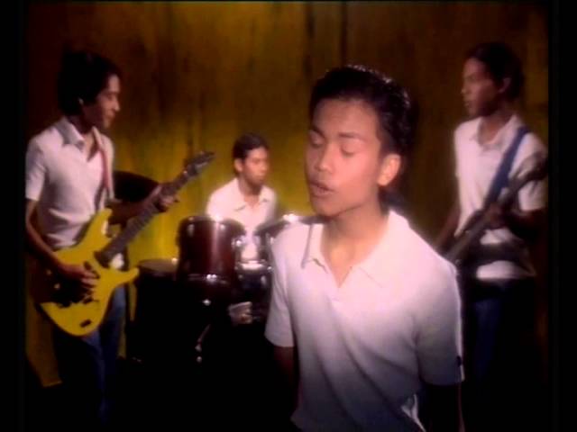 Spin - Dekat Disayang Jauh Dikenang (Official Music Video) class=