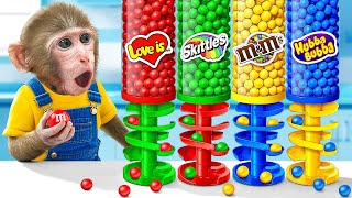 KiKi Monkey challenges with Four Colors Yummy Candy Dispenser Vending Machine | KUDO ANIMAL KIKI