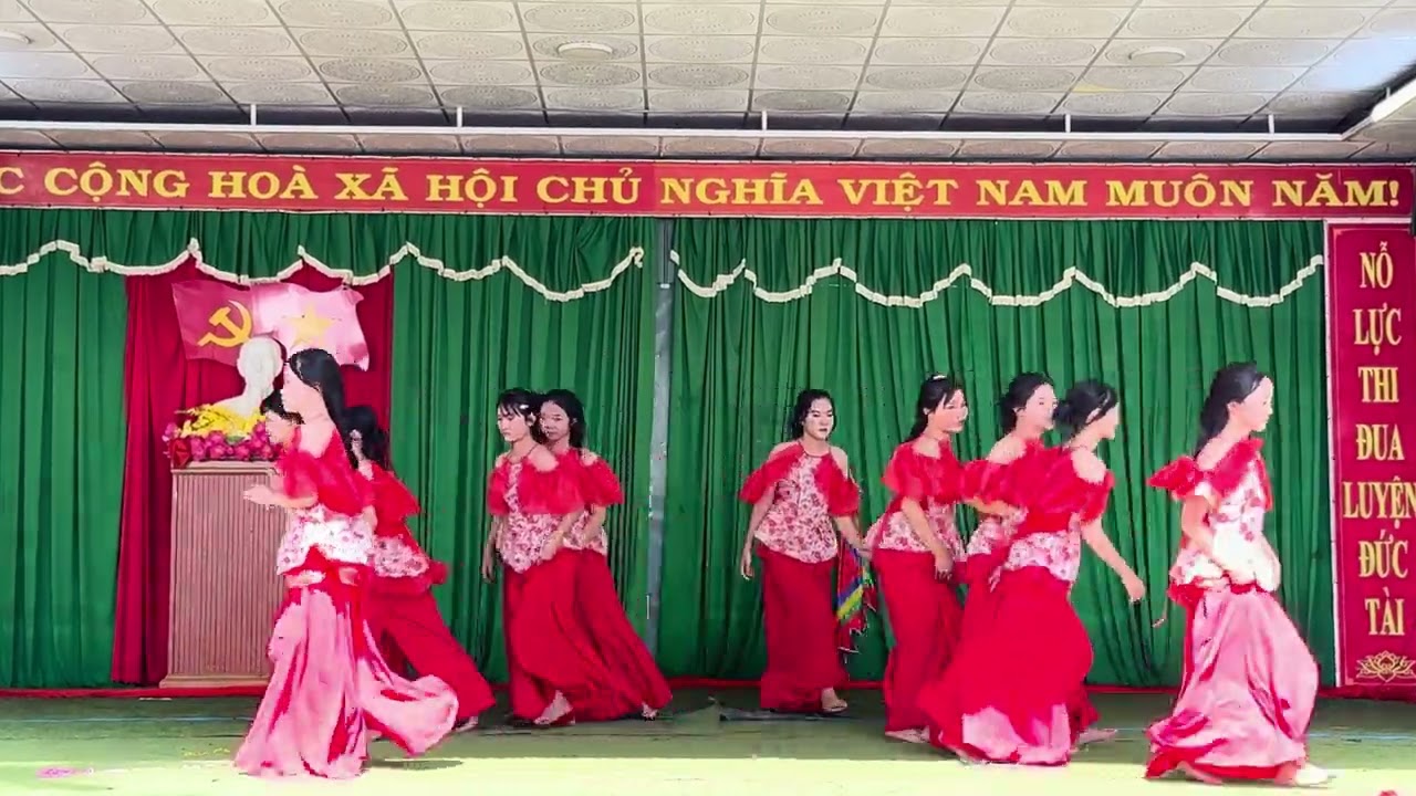 Tây Sơn bước chân hào kiệt . 12a9