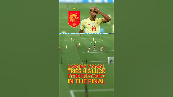 Lamine Yamal’s Long Shot Caught by the Goalkeeper!