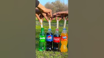 “Comparing explosions: Mentos vs. Coke and Pepsi!” 🔥 #experiment #cokevsmentos