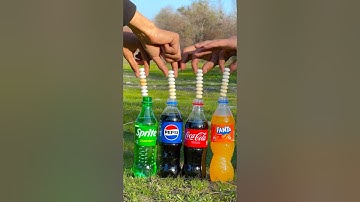 “Comparing explosions: Mentos vs. Coke and Pepsi!” 🔥 #experiment #cokevsmentos