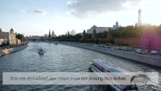 Footage. View of the Kremlin from the Great Moscow River bridge.