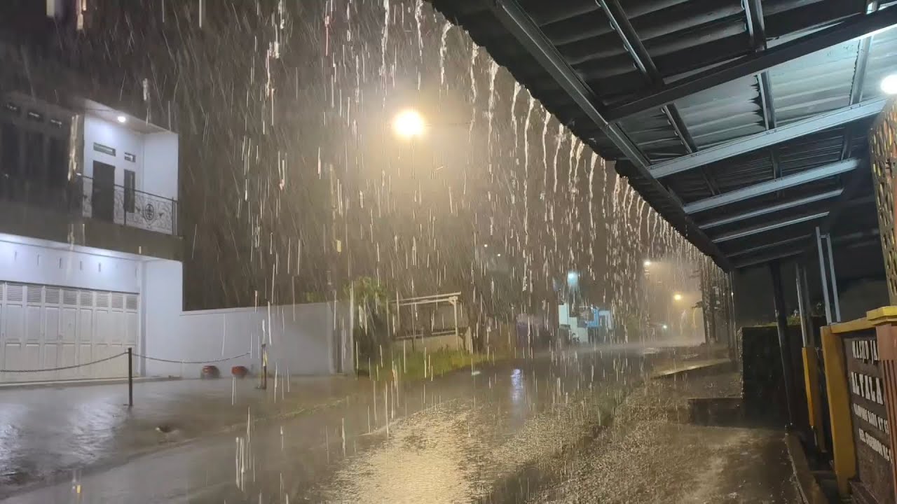Soothing Heavy Rain Ambience on Quiet Street at Night for Insomnia Relief and Deep Sleep