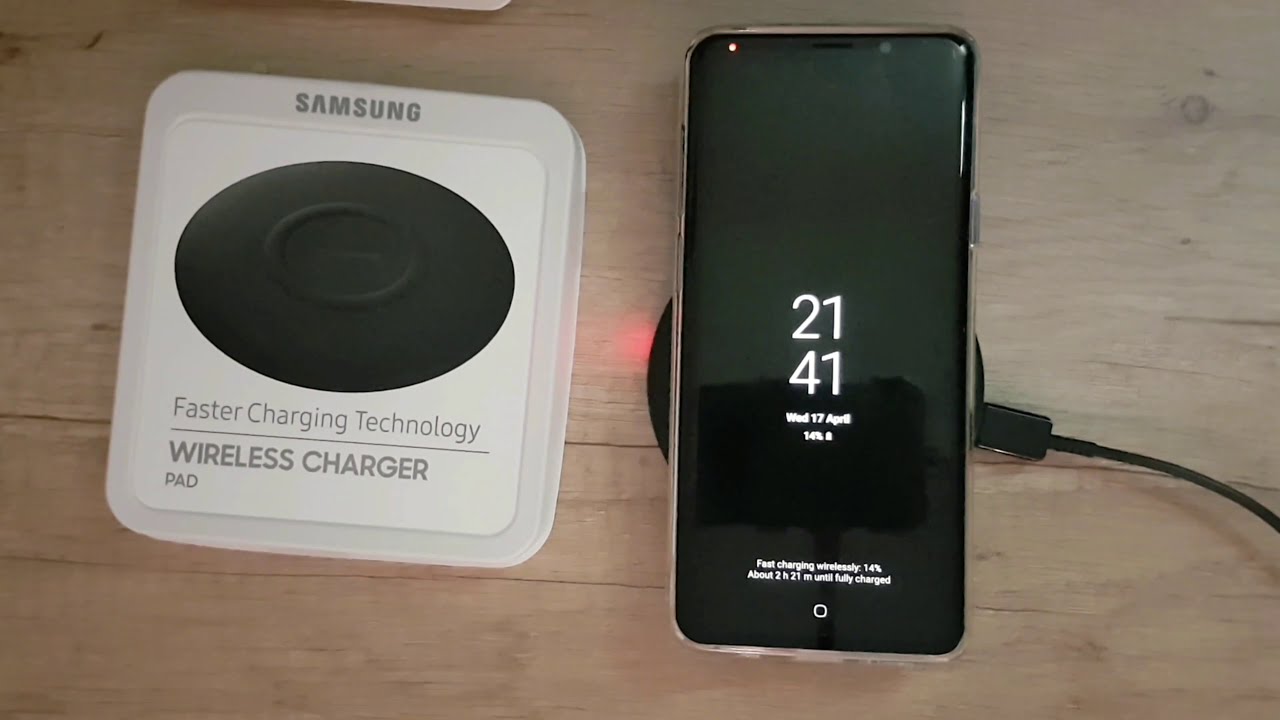 Беспроводная зарядка самсунг s24. Samsung Wireless Charger Ep-p1100. Samsung Wireless Charger Ep-p1300. Fast charge Samsung Ep-p1100. Беспроводное зарядное устройство Samsung (Ep-p1100) (черное).