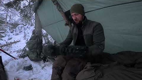 3 Days in Arctic Survival Shelter - Solo Bushcraft Camping & Lynx