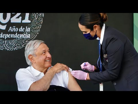 Inicia vacunación de refuerzo contra COVID a personas adultas mayores. Conferencia presidente AMLO