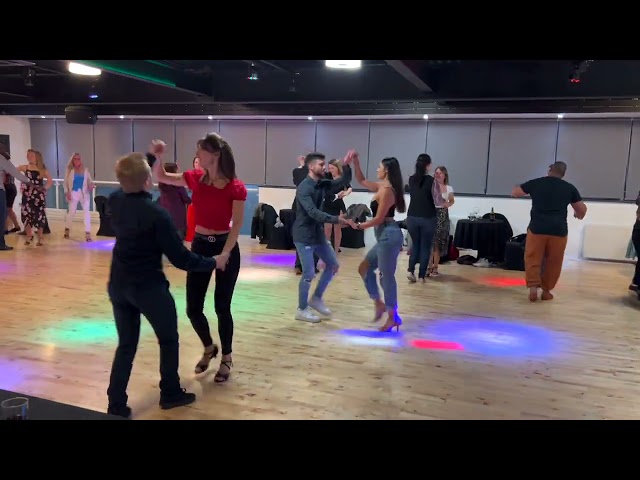 https://www.carboneroacademy.com

"WE ARE THE DANCERS, WE CREATE THE DREAMS."

London’s Hottest Salsa and Bachata Dance 