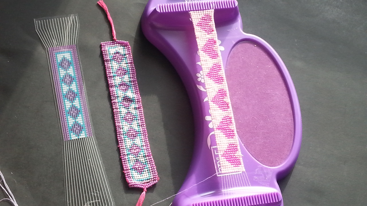 Style Me Up XLoom Review – A review of this Bead Loom – Tin Teddy