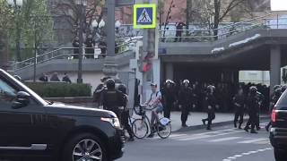 Задержания в центре Москвы на акции «Он нам не царь» 05.05.18