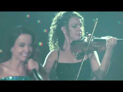 BENGALA E CROCHÊ - Maiara & Maraisa | Natal In Concert Ao Vivo no SBT