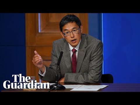 Covid vaccines to be offered to all UK 16- and 17-year-olds, says JVCI