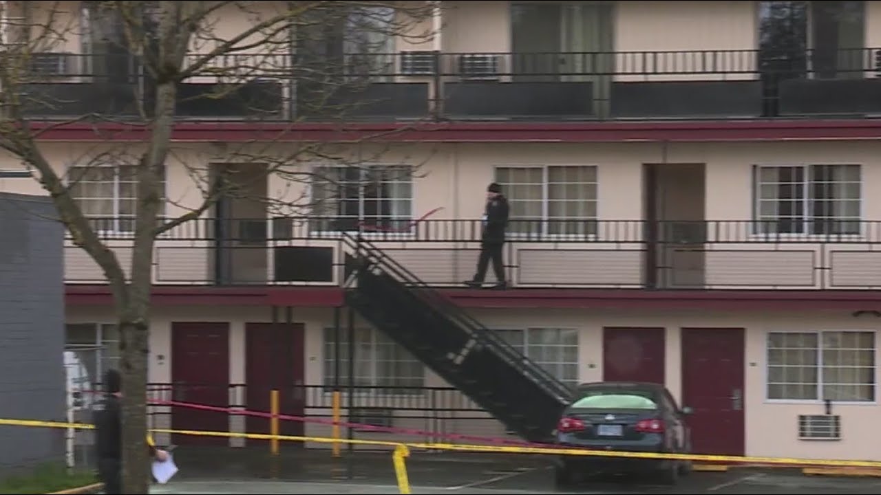4 people shot in Gresham, suspect at large - YouTube