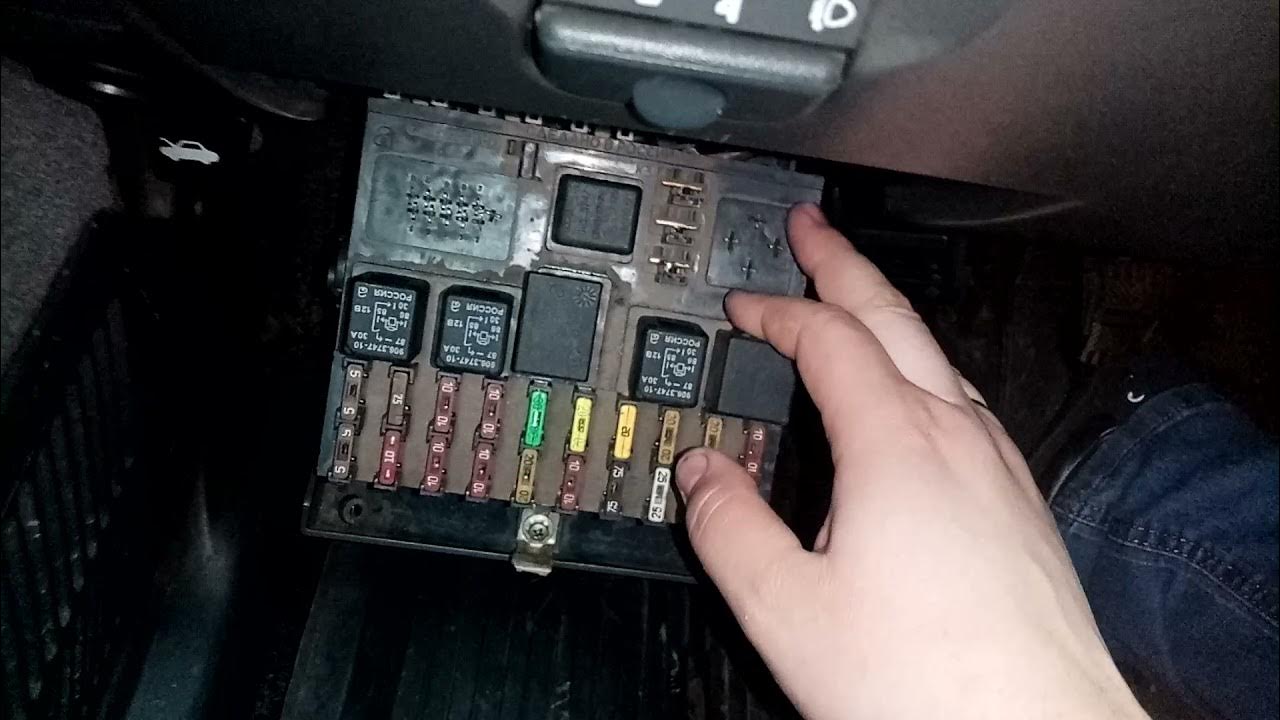 не горят туманки приора