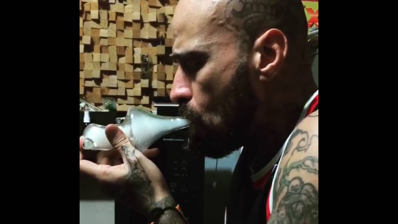 fumando foco crico fumando foco crico