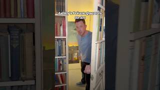 Ashleys Private Quarters On Set