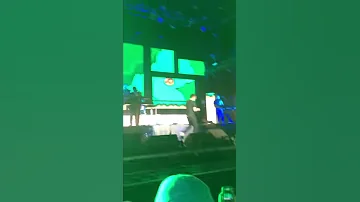 Logic- Super Mario World (Everybody's Tour 2017)